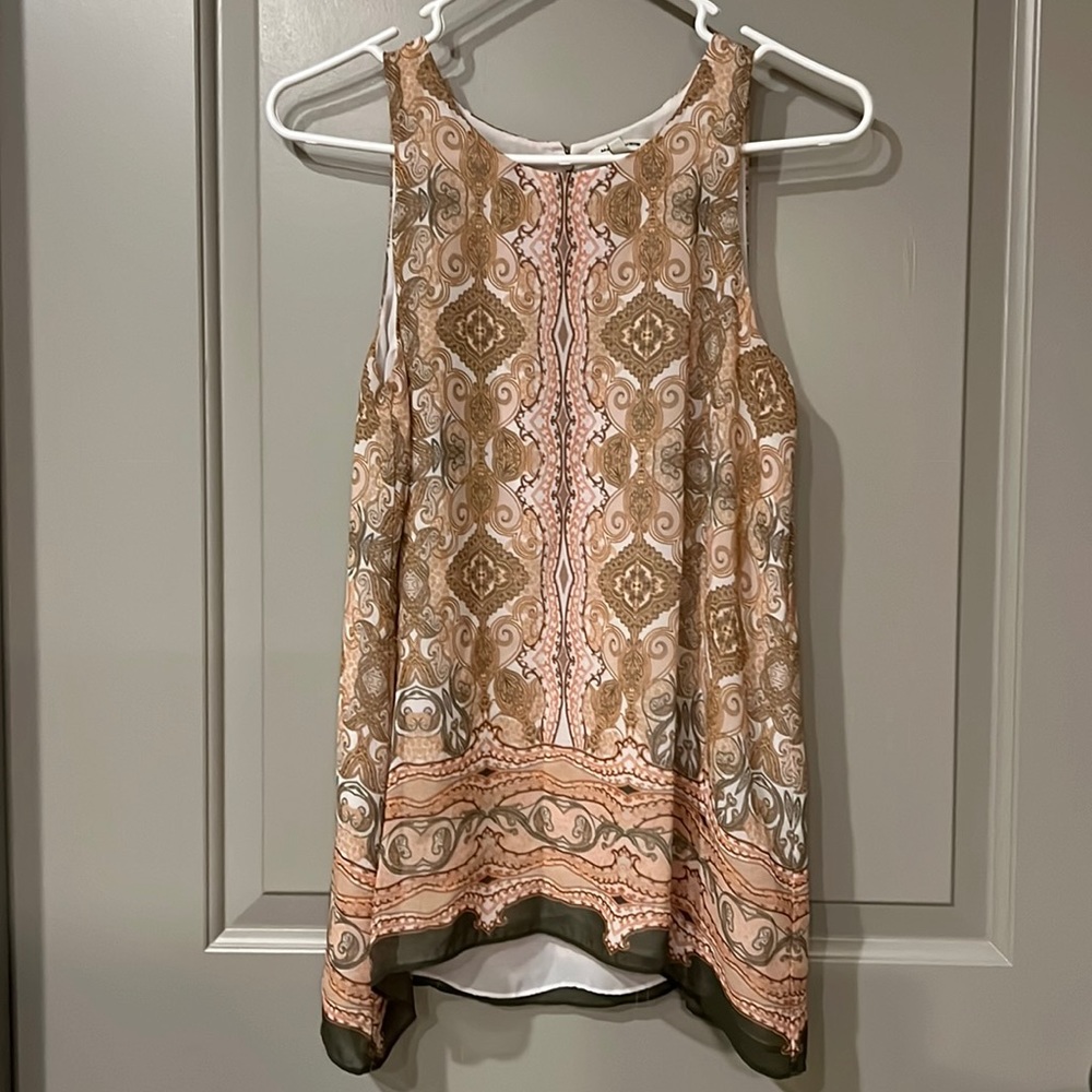 Flowy Tank